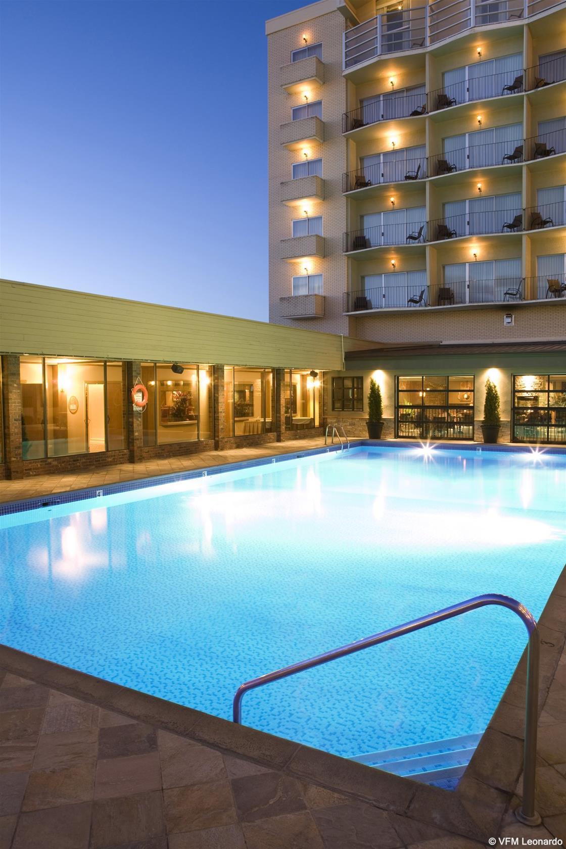 Coast Capri Hotel Келоуна Екстер'єр фото