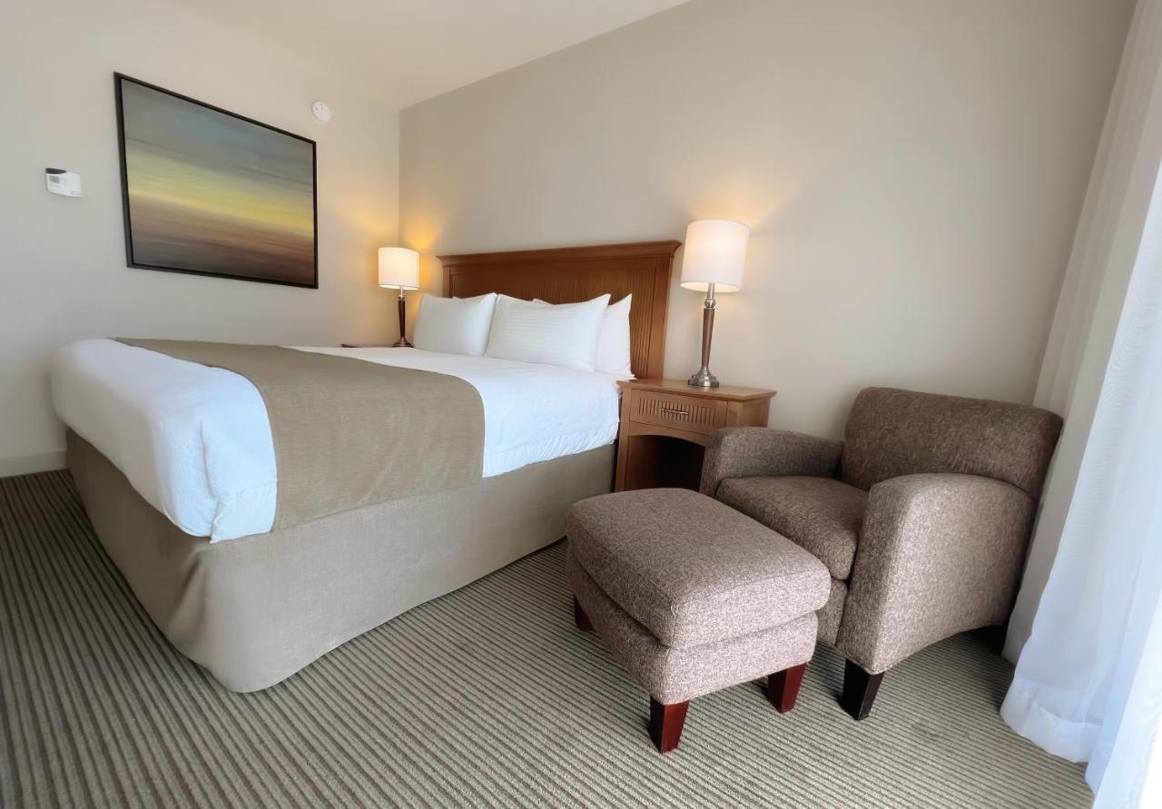 Coast Capri Hotel Келоуна Екстер'єр фото