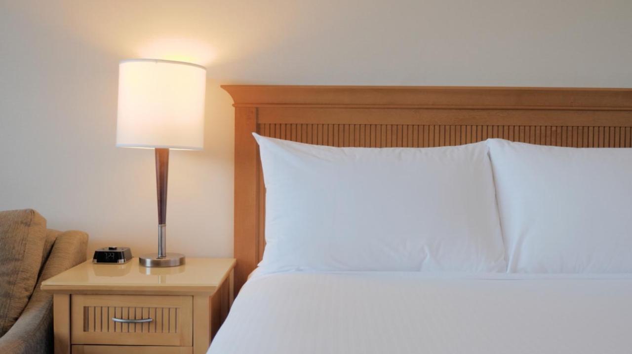 Coast Capri Hotel Келоуна Екстер'єр фото