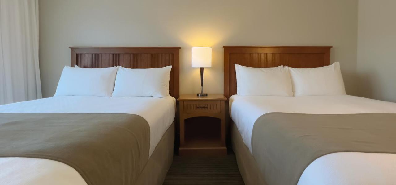Coast Capri Hotel Келоуна Екстер'єр фото