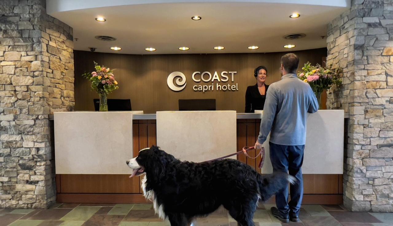 Coast Capri Hotel Келоуна Екстер'єр фото