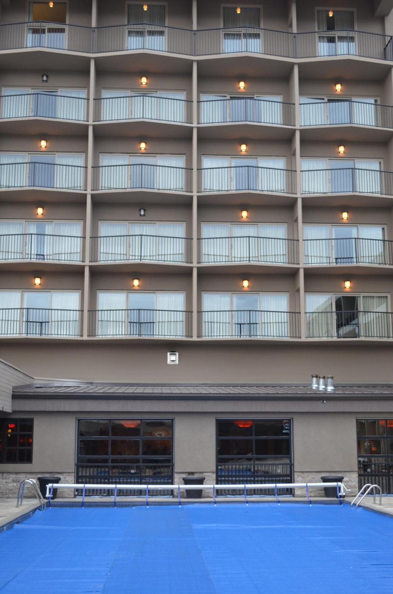 Coast Capri Hotel Келоуна Екстер'єр фото