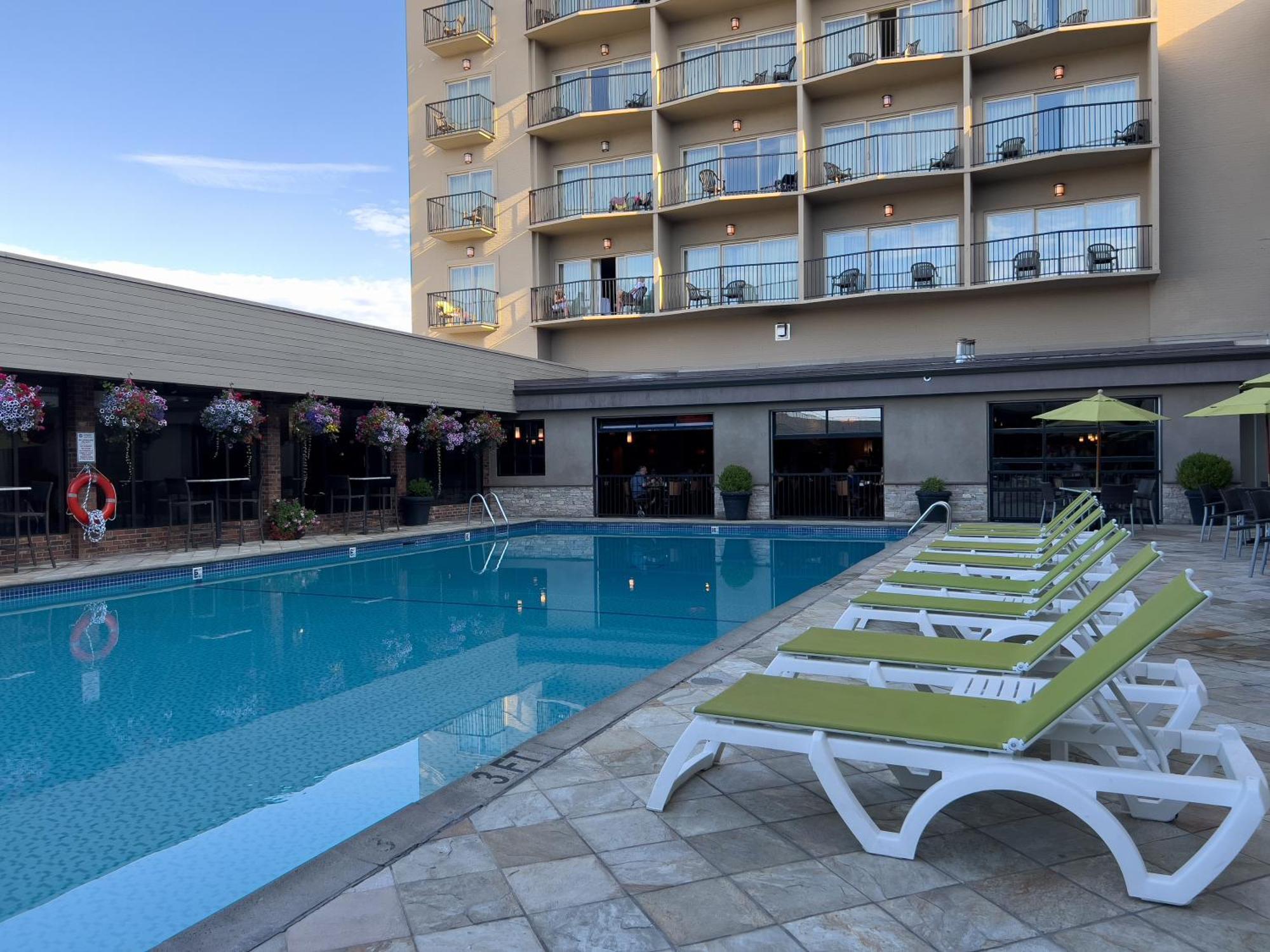 Coast Capri Hotel Келоуна Екстер'єр фото